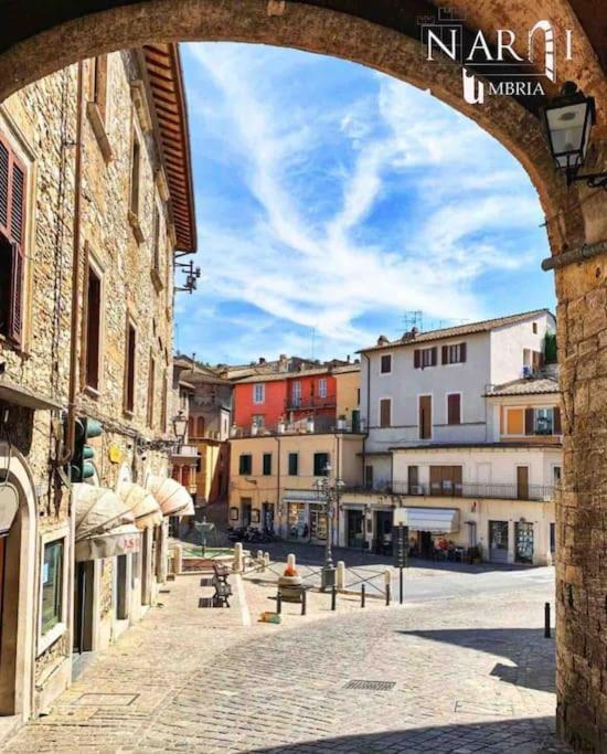 Fresco E Colorato Appartamentino In Narni Scalo Buitenkant foto