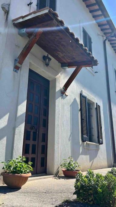 Fresco E Colorato Appartamentino In Narni Scalo Buitenkant foto