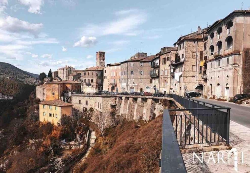 Fresco E Colorato Appartamentino In Narni Scalo Buitenkant foto