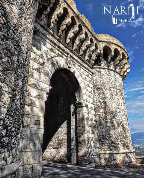 Fresco E Colorato Appartamentino In Narni Scalo Buitenkant foto